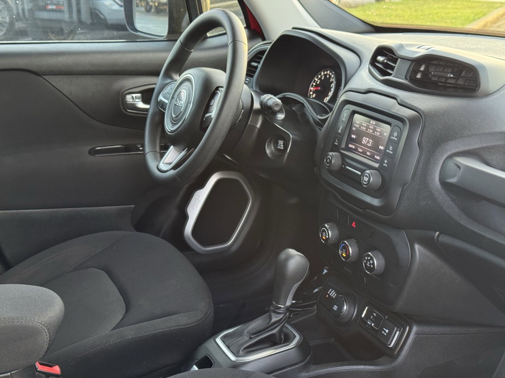 2019 Jeep Renegade Image 13