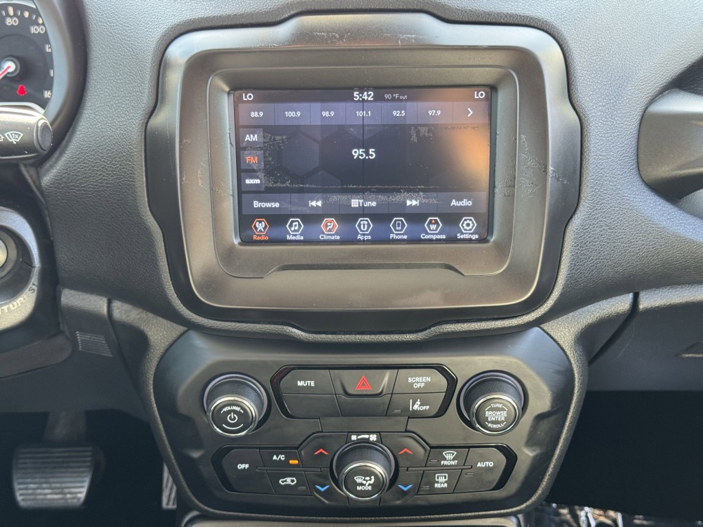 2021 Jeep Renegade Image 16