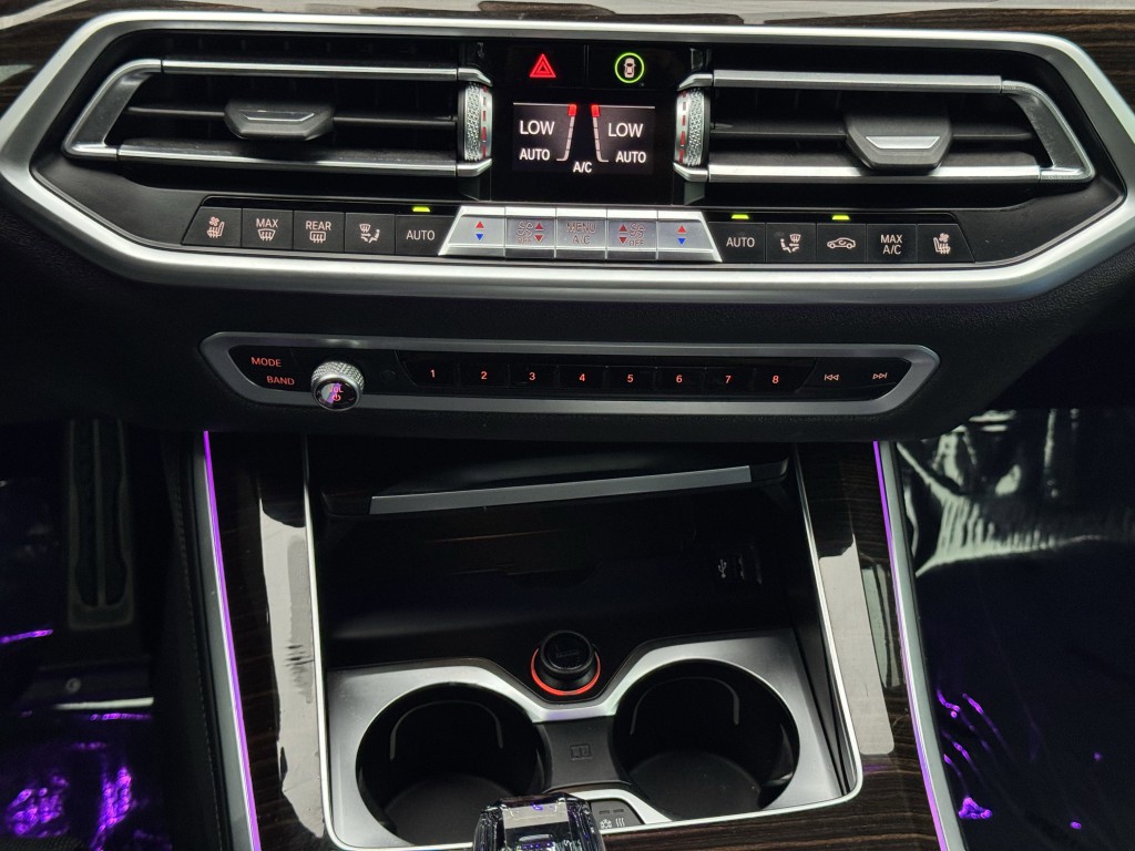 2019 BMW X5 Image 32