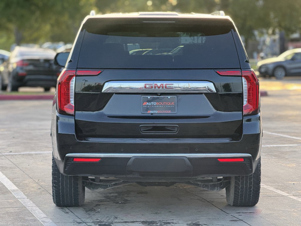 2022 GMC Yukon Image 8