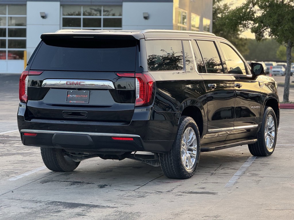 2022 GMC Yukon Image 9