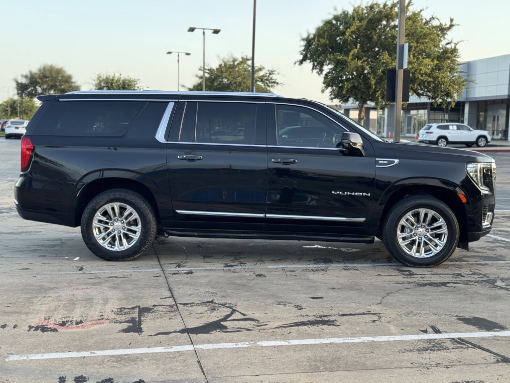 2022 GMC Yukon Image 13