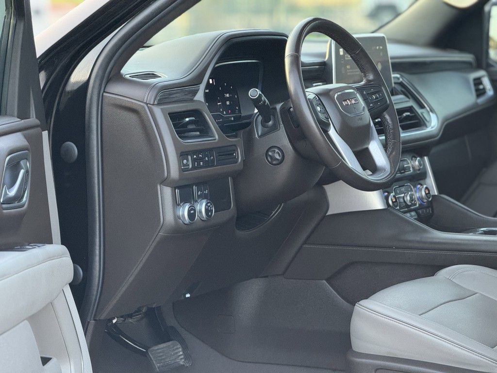 2022 GMC Yukon Image 15