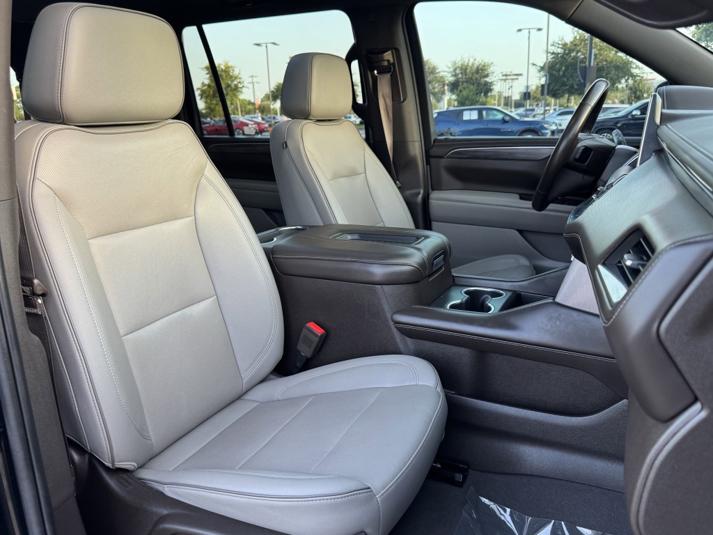 2022 GMC Yukon Image 29