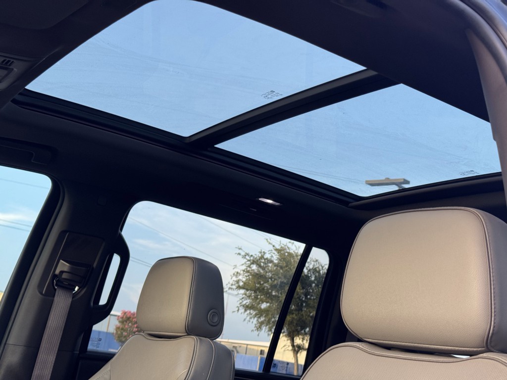 2022 GMC Yukon Image 35