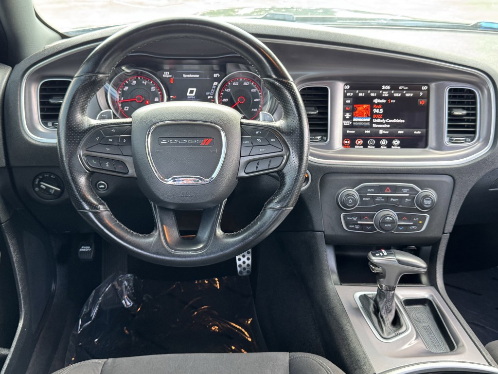 2022 Dodge Charger Image 13