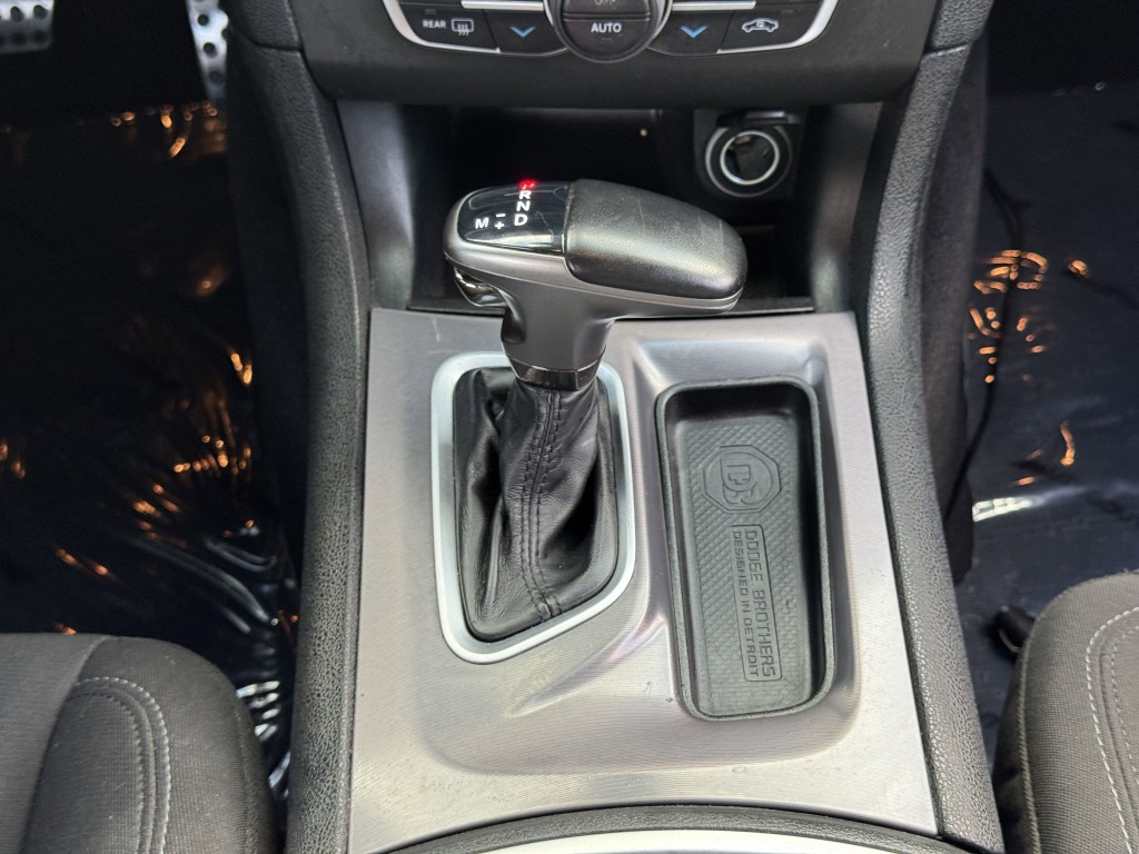 2022 Dodge Charger Image 18