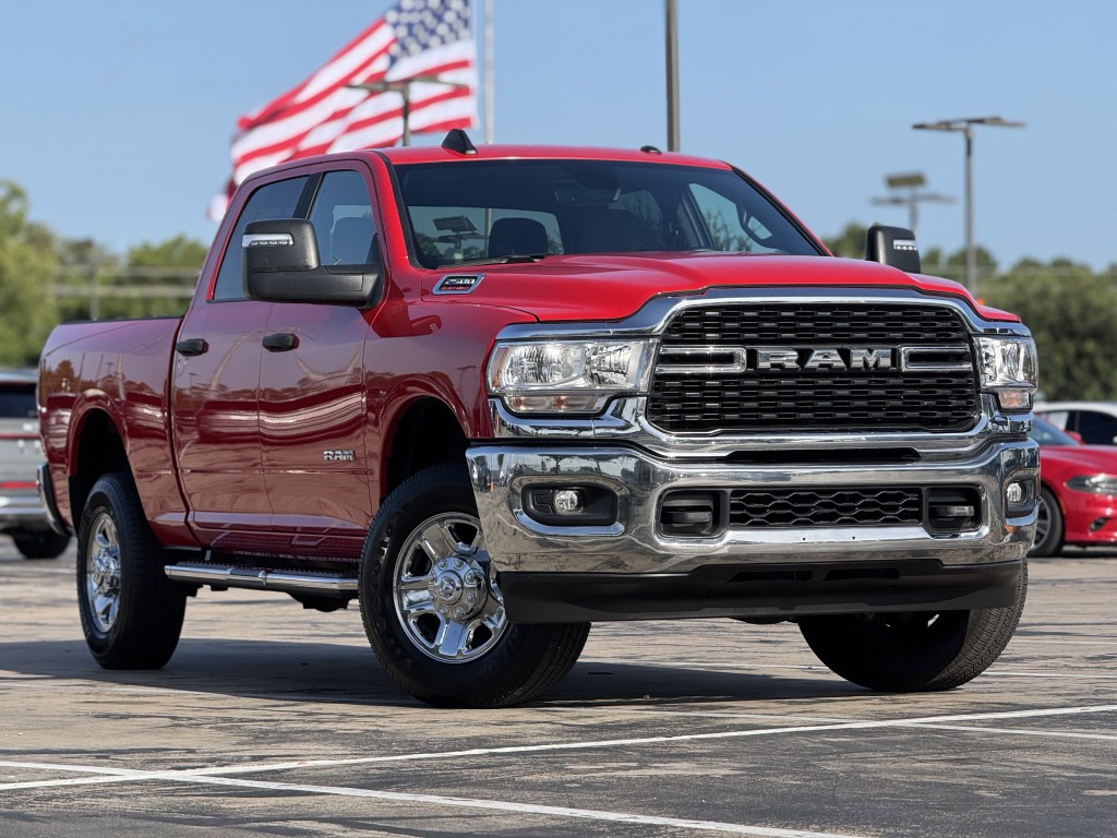 2024 RAM 2500 Image 3