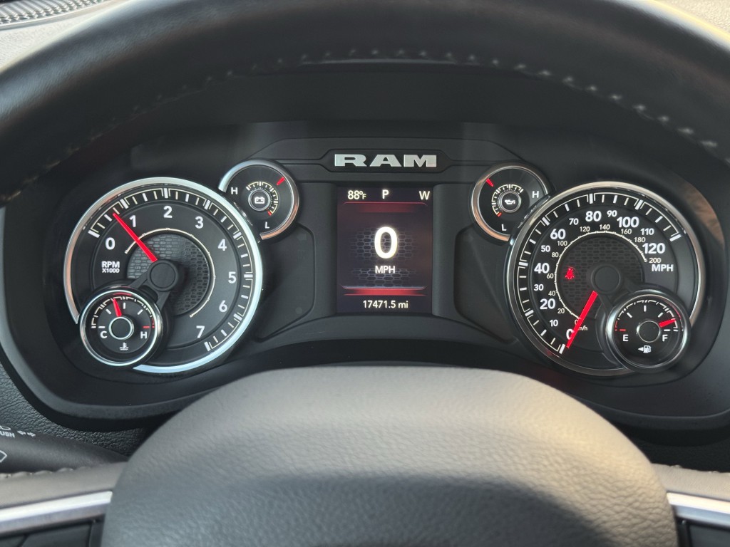 2024 RAM 2500 Image 15