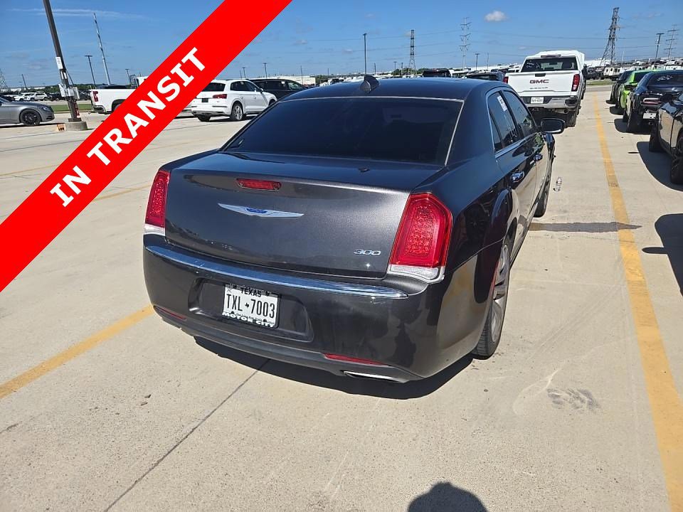 2019 Chrysler 300 Image 6