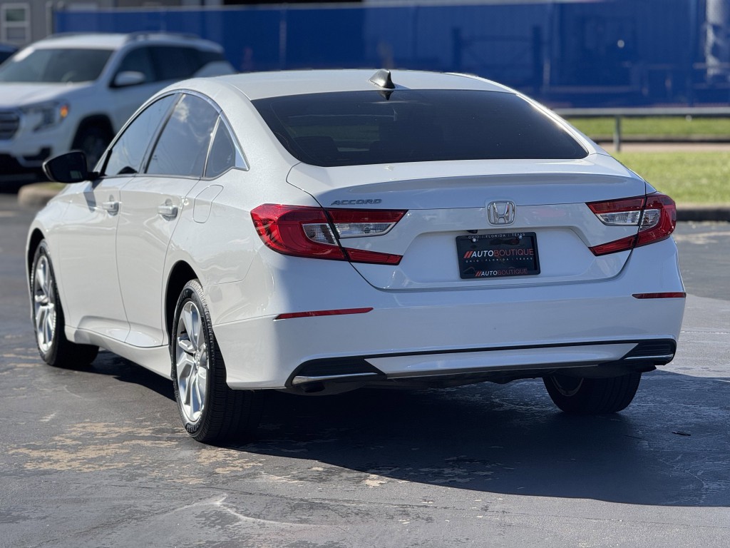 2018 Honda Accord Image 9