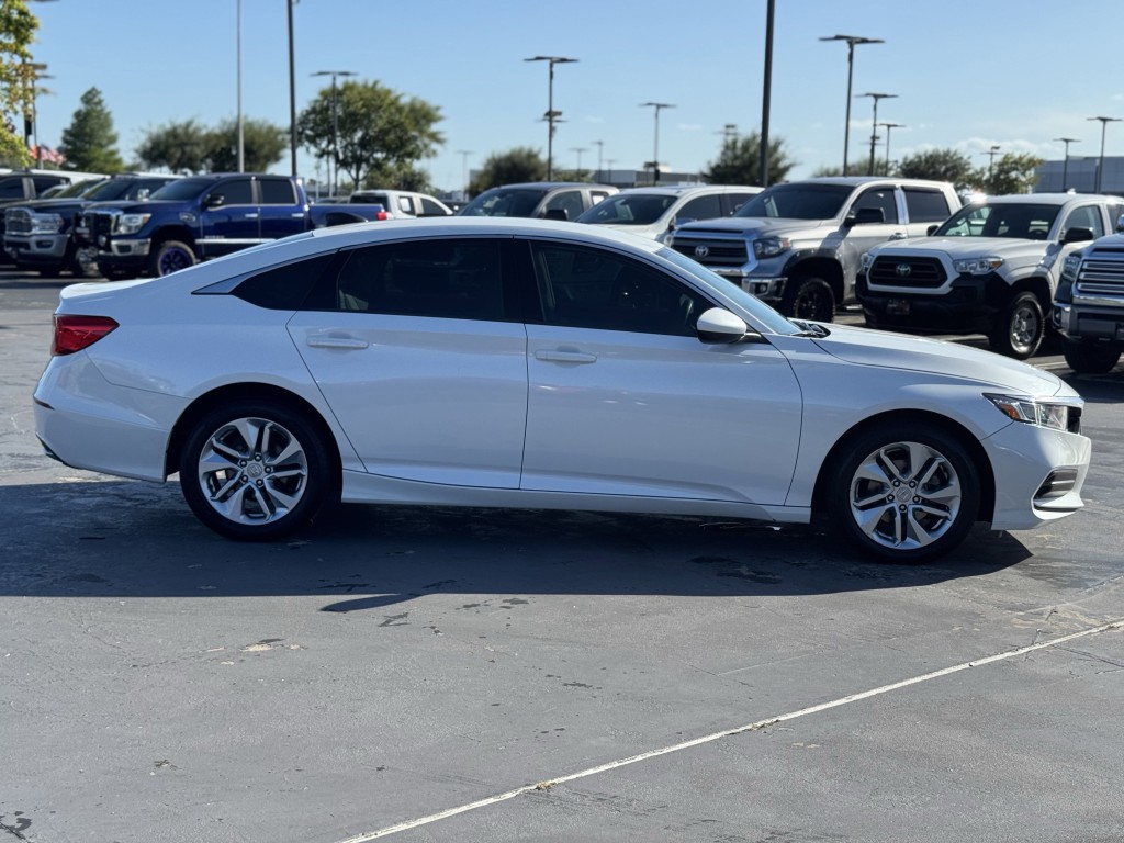 2018 Honda Accord Image 10