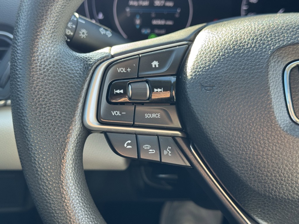 2018 Honda Accord Image 16