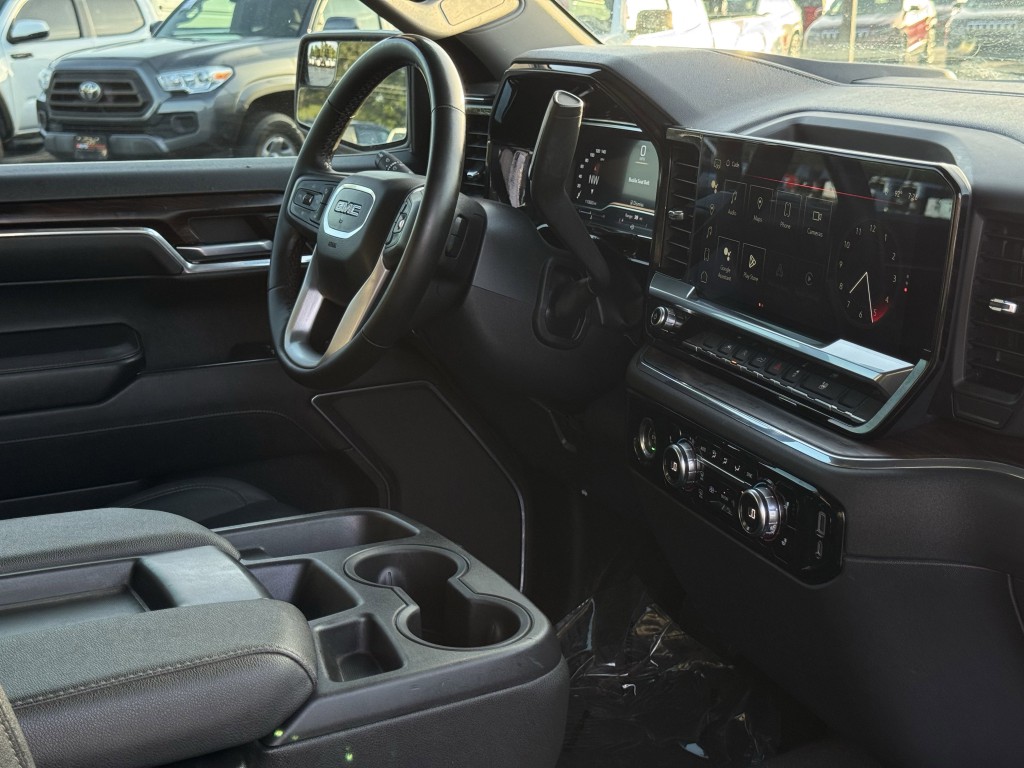 2023 GMC Sierra 1500 Image 13
