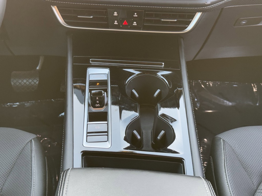2024 Volkswagen Atlas Image 21