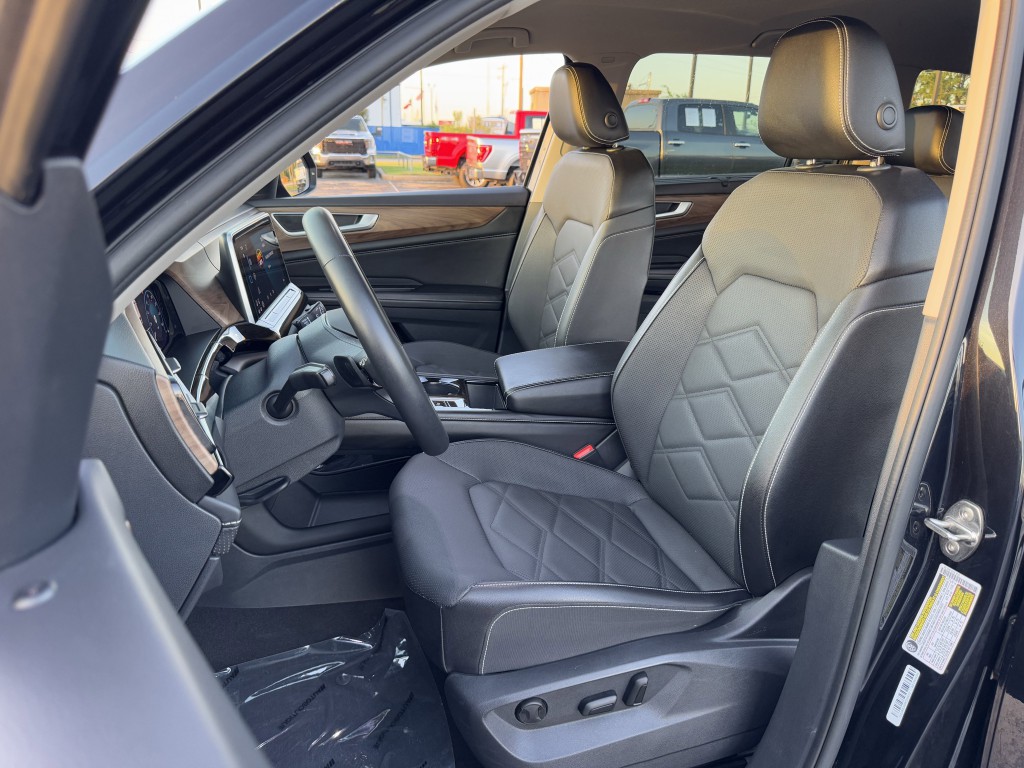 2024 Volkswagen Atlas Image 24
