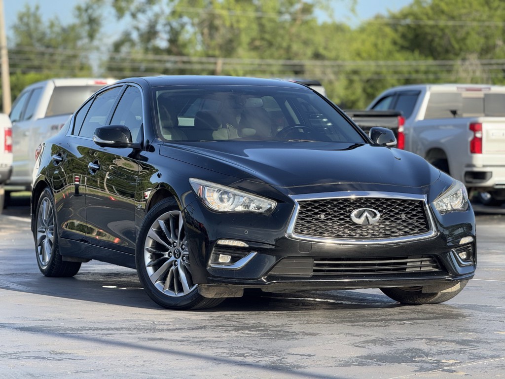 2018 INFINITI Q50 Image 3