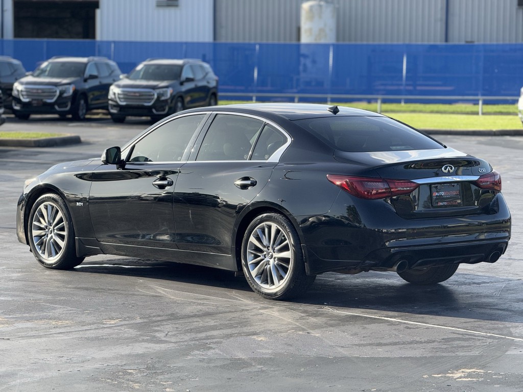 2018 INFINITI Q50 Image 9