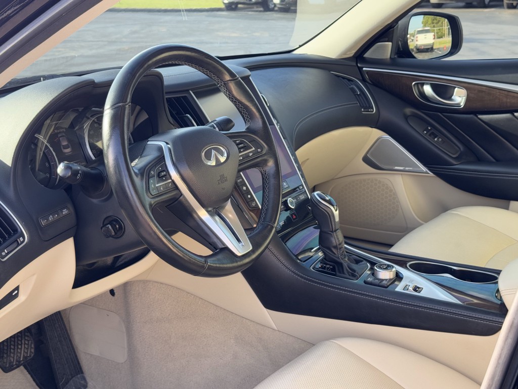 2018 INFINITI Q50 Image 12
