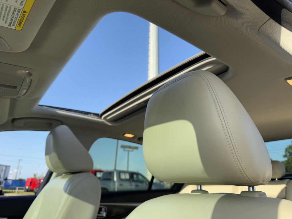 2018 INFINITI Q50 Image 30