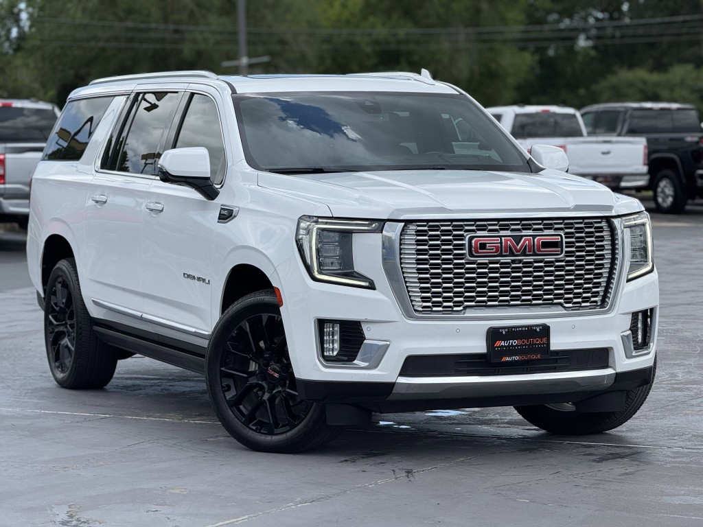 2022 GMC Yukon Image 3