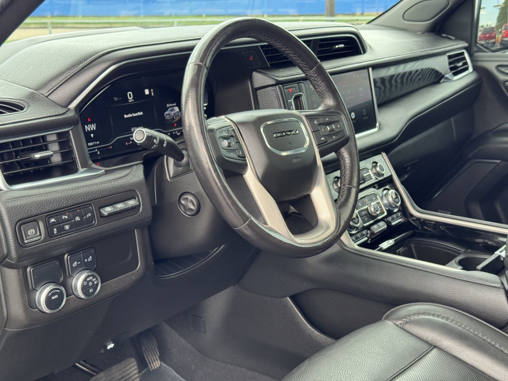 2022 GMC Yukon Image 13