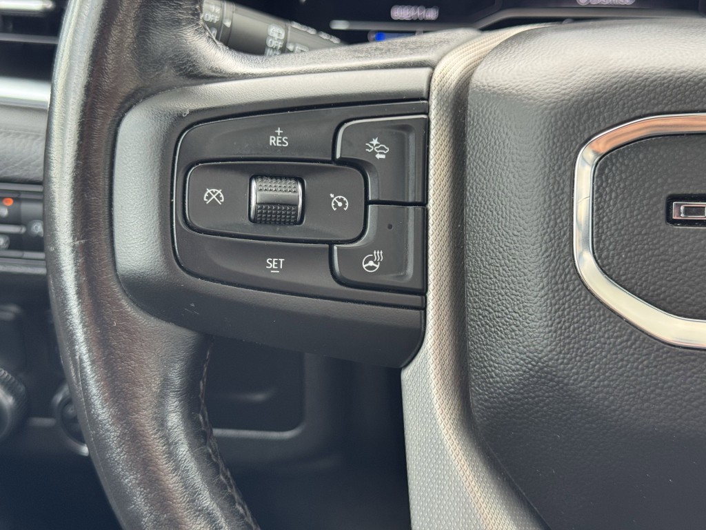 2022 GMC Yukon Image 17