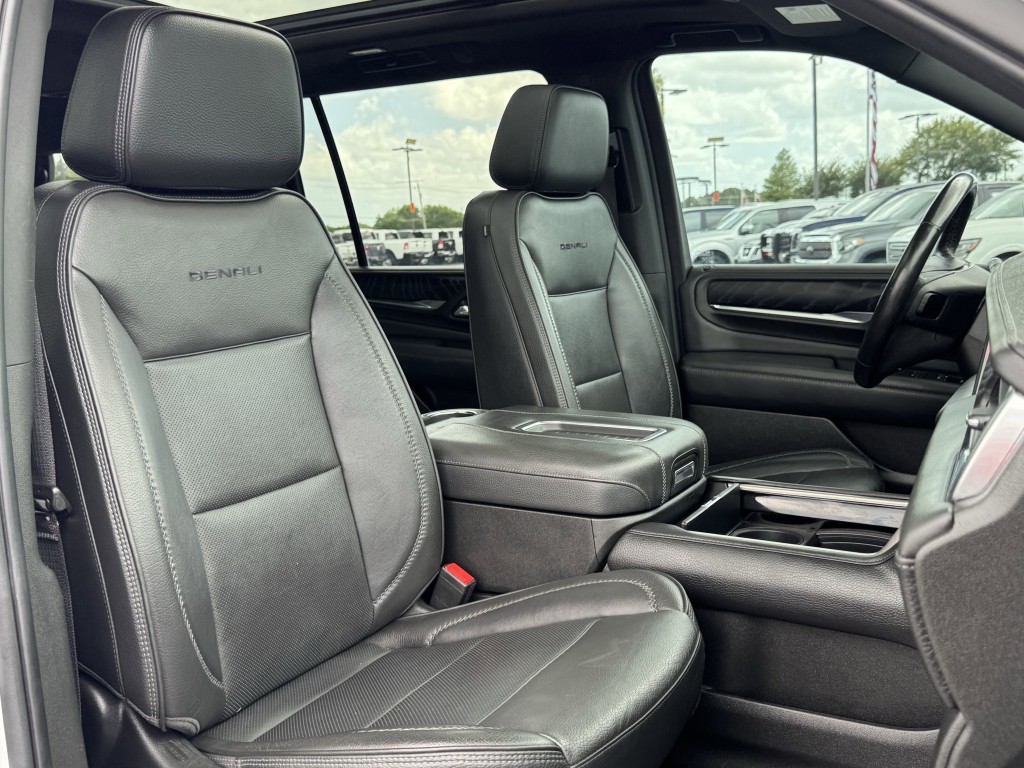 2022 GMC Yukon Image 26