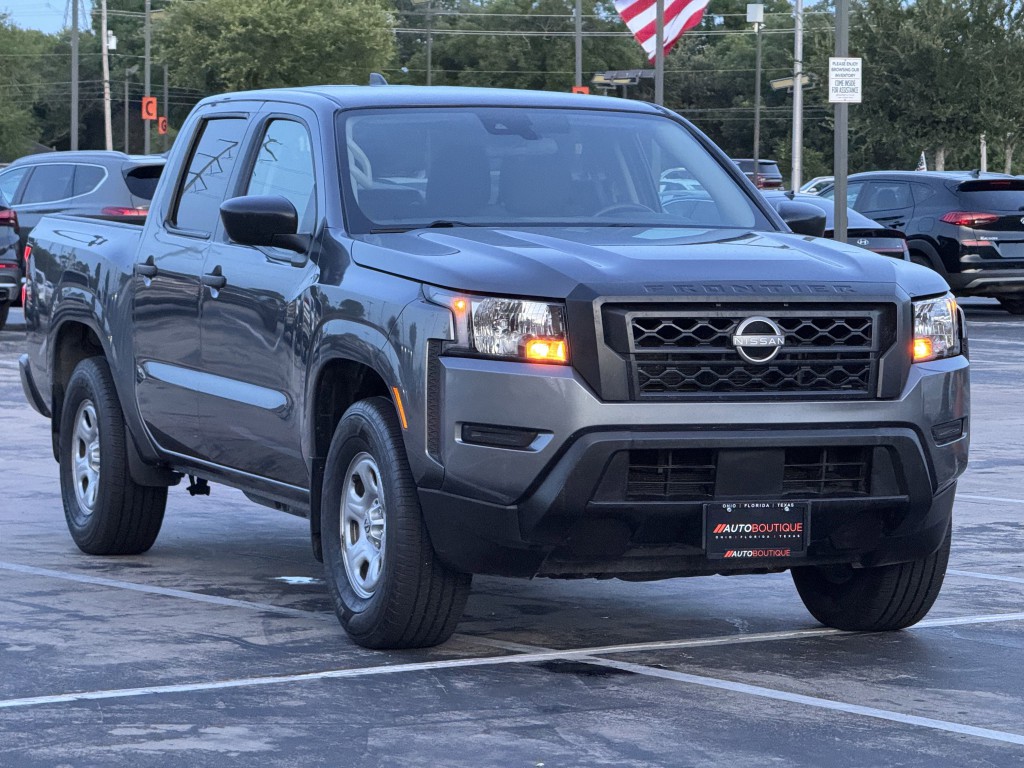 2022 Nissan Frontier Image 3