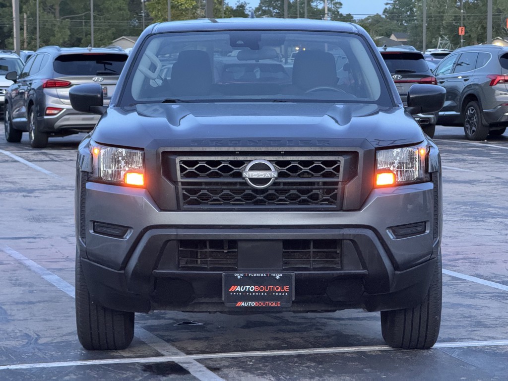 2022 Nissan Frontier Image 6