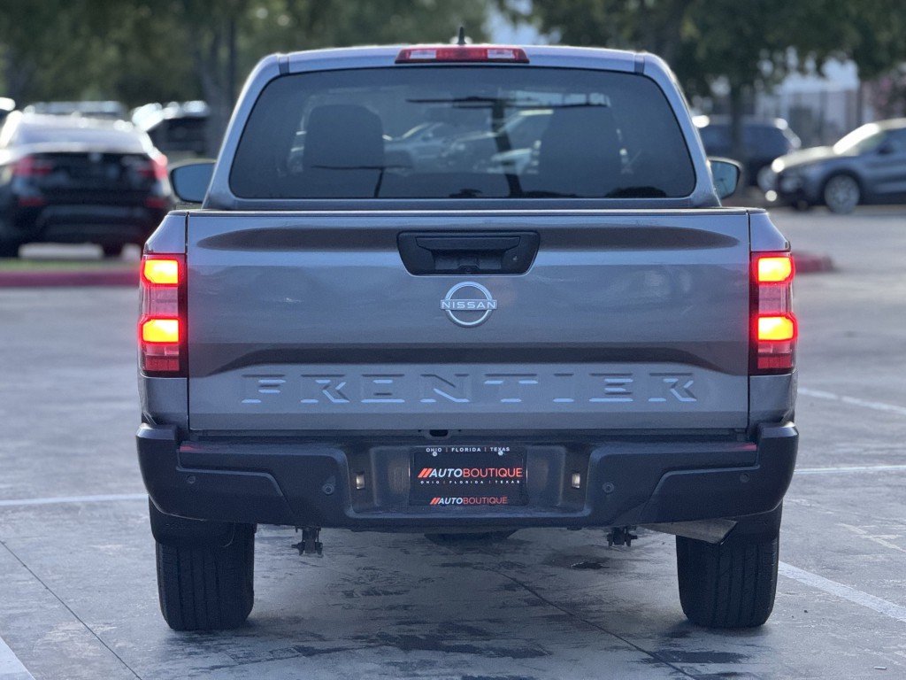2022 Nissan Frontier Image 7