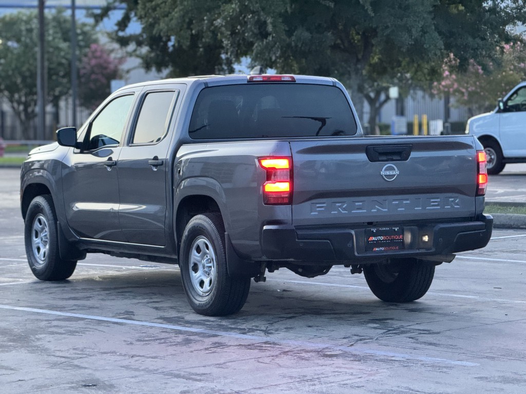 2022 Nissan Frontier Image 9