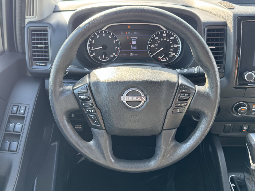 2022 Nissan Frontier Image 15
