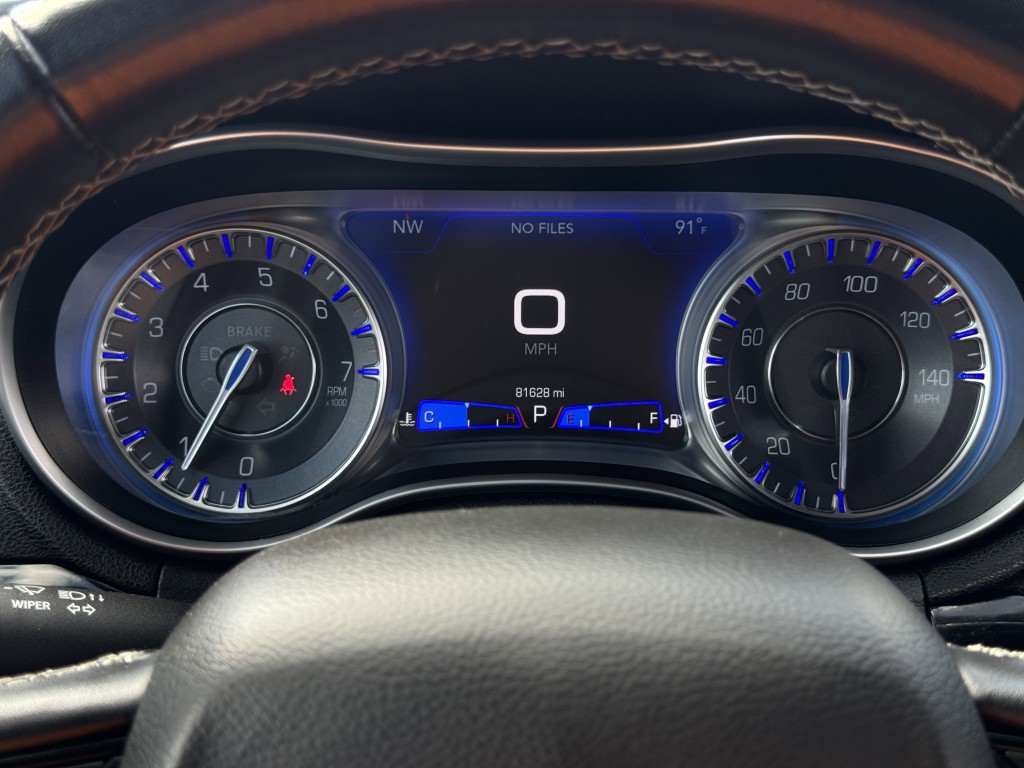 2022 Chrysler 300 Image 18