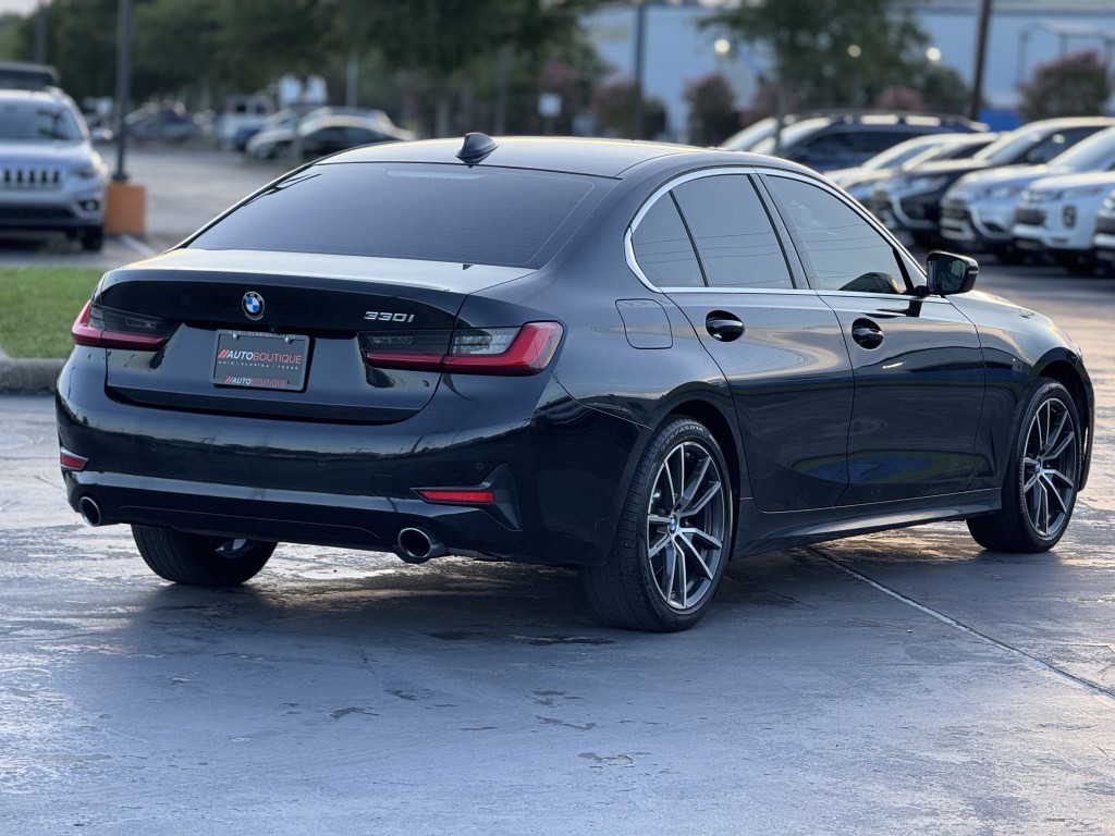 2021 BMW 3 Series Image 9