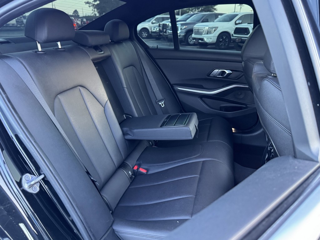 2021 BMW 3 Series Image 22