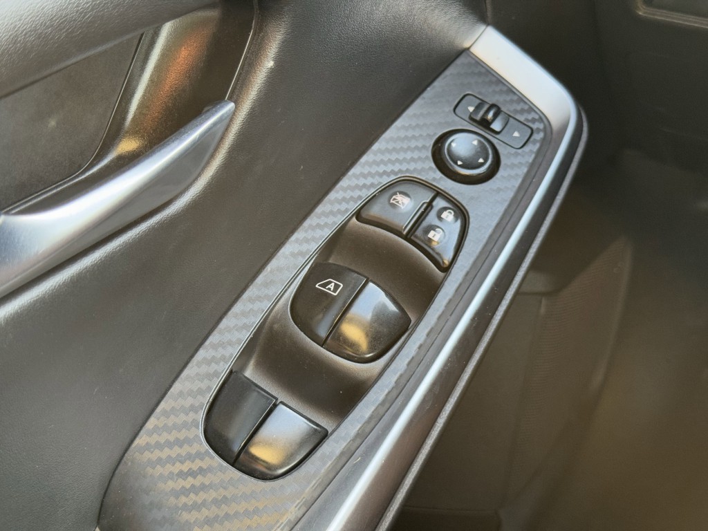 2020 Nissan Sentra Image 21