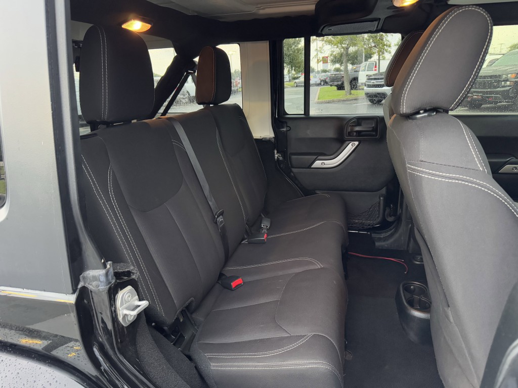 2018 Jeep Wrangler Image 24