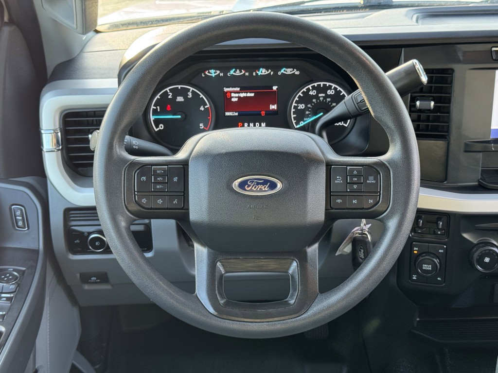 2023 Ford F-350 Image 13