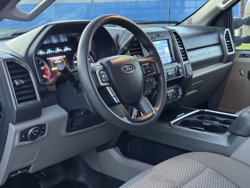 2022 Ford F-350 Image 13