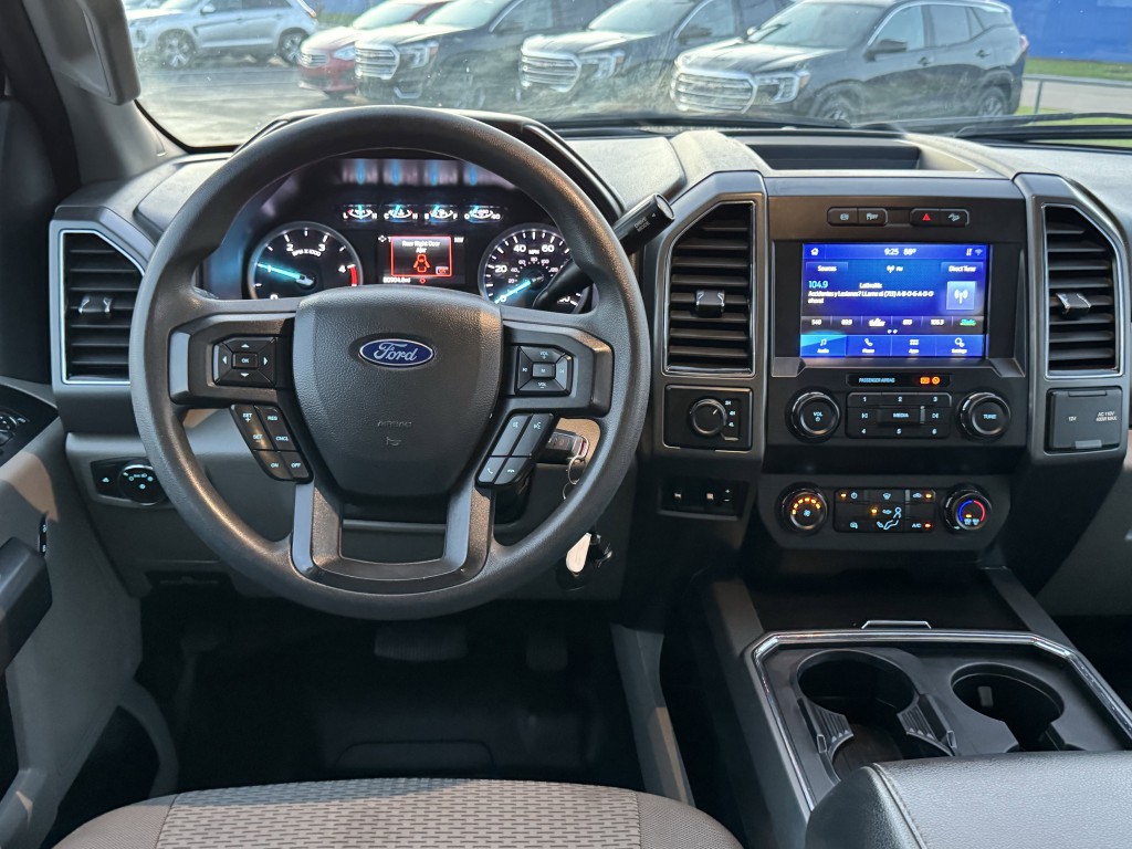 2022 Ford F-350 Image 15