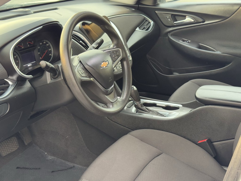 2020 Chevrolet Malibu Image 12