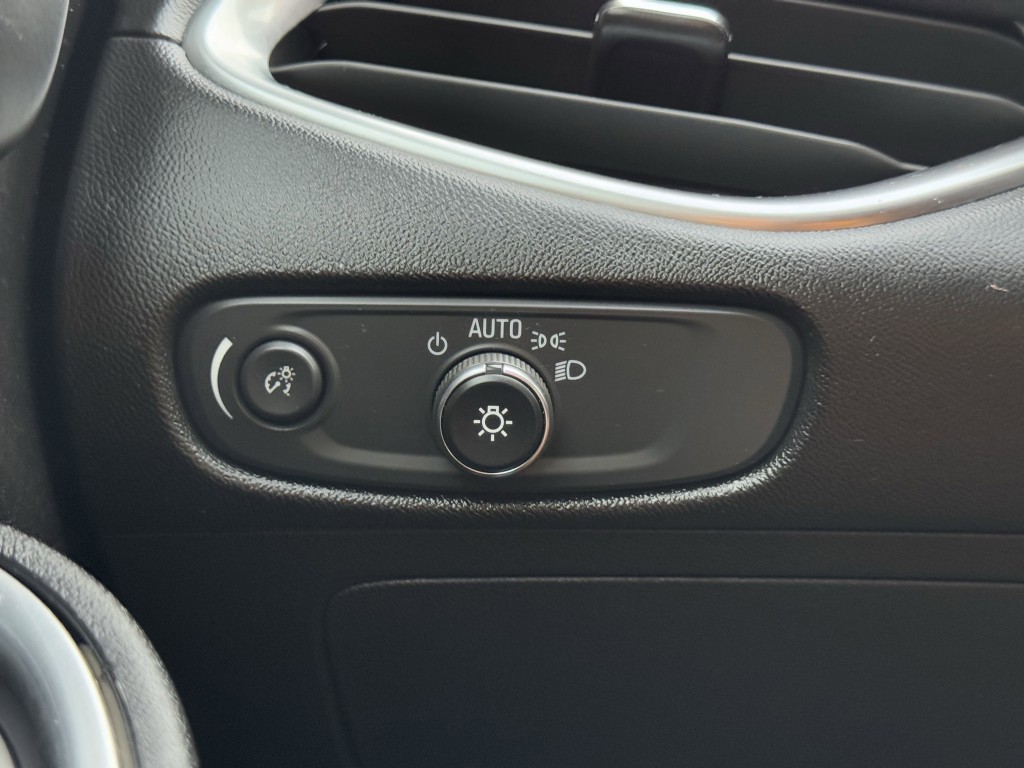 2020 Chevrolet Malibu Image 23