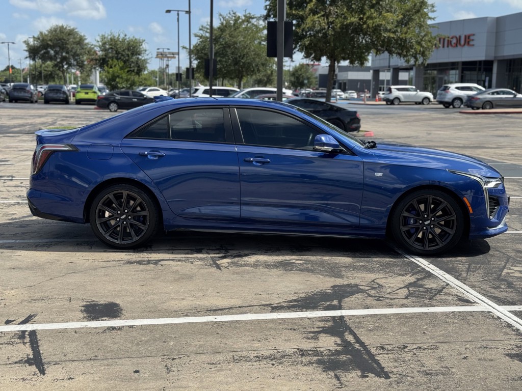 2021 Cadillac CT4 Image 10