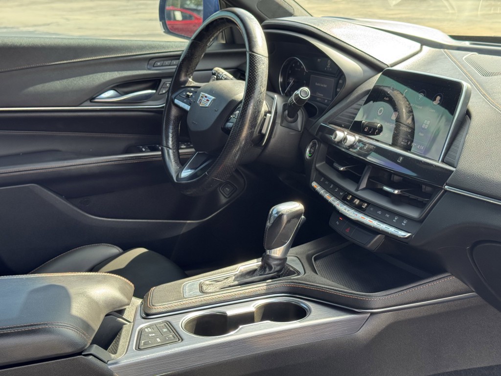 2021 Cadillac CT4 Image 13