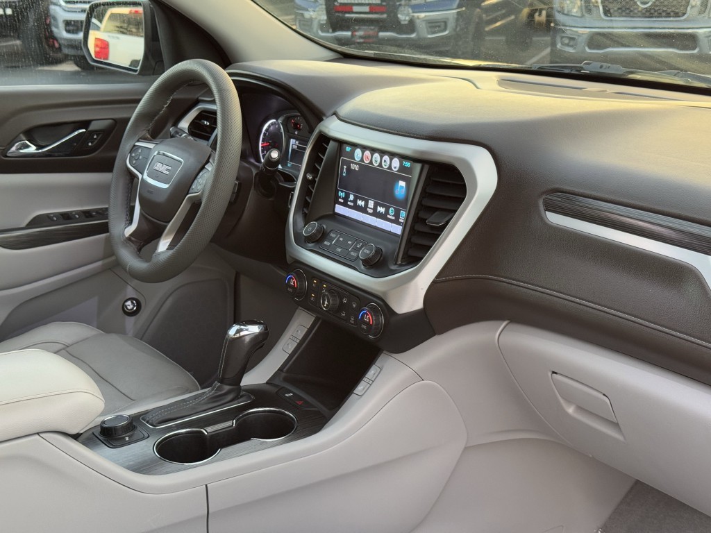 2019 GMC Acadia Image 13