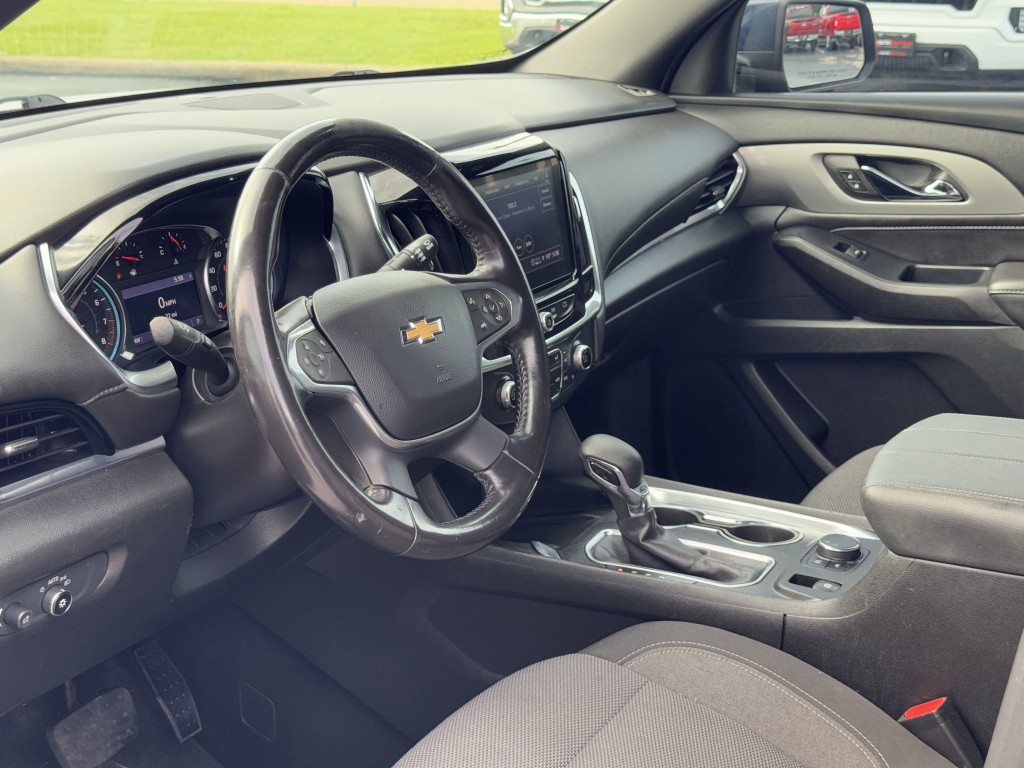 2022 Chevrolet Traverse Image 12