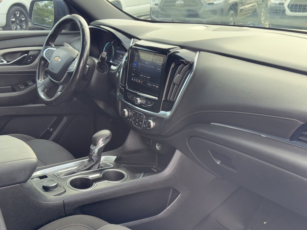 2022 Chevrolet Traverse Image 13