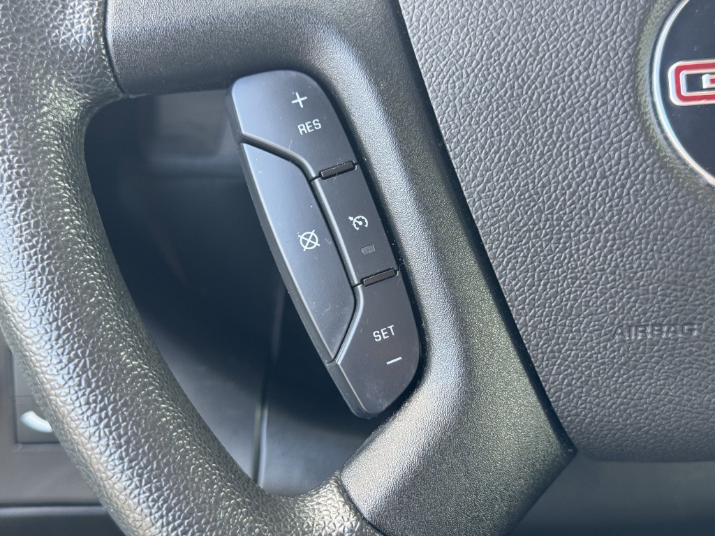 2023 GMC Savana Image 14