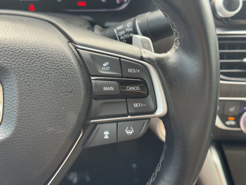 2018 Honda Accord Image 17